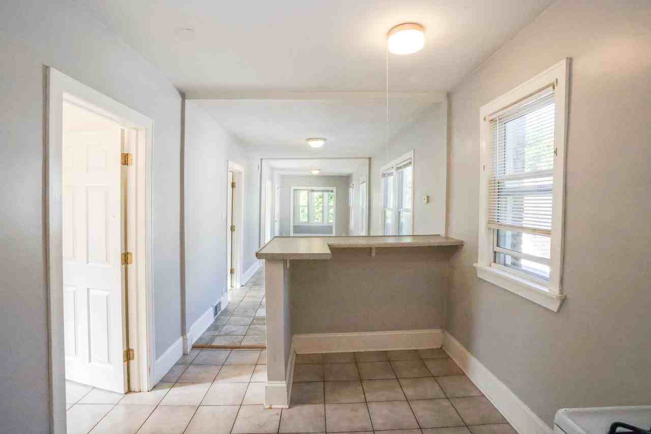 1941 Grey Ave #2 - Photo 4 of 14