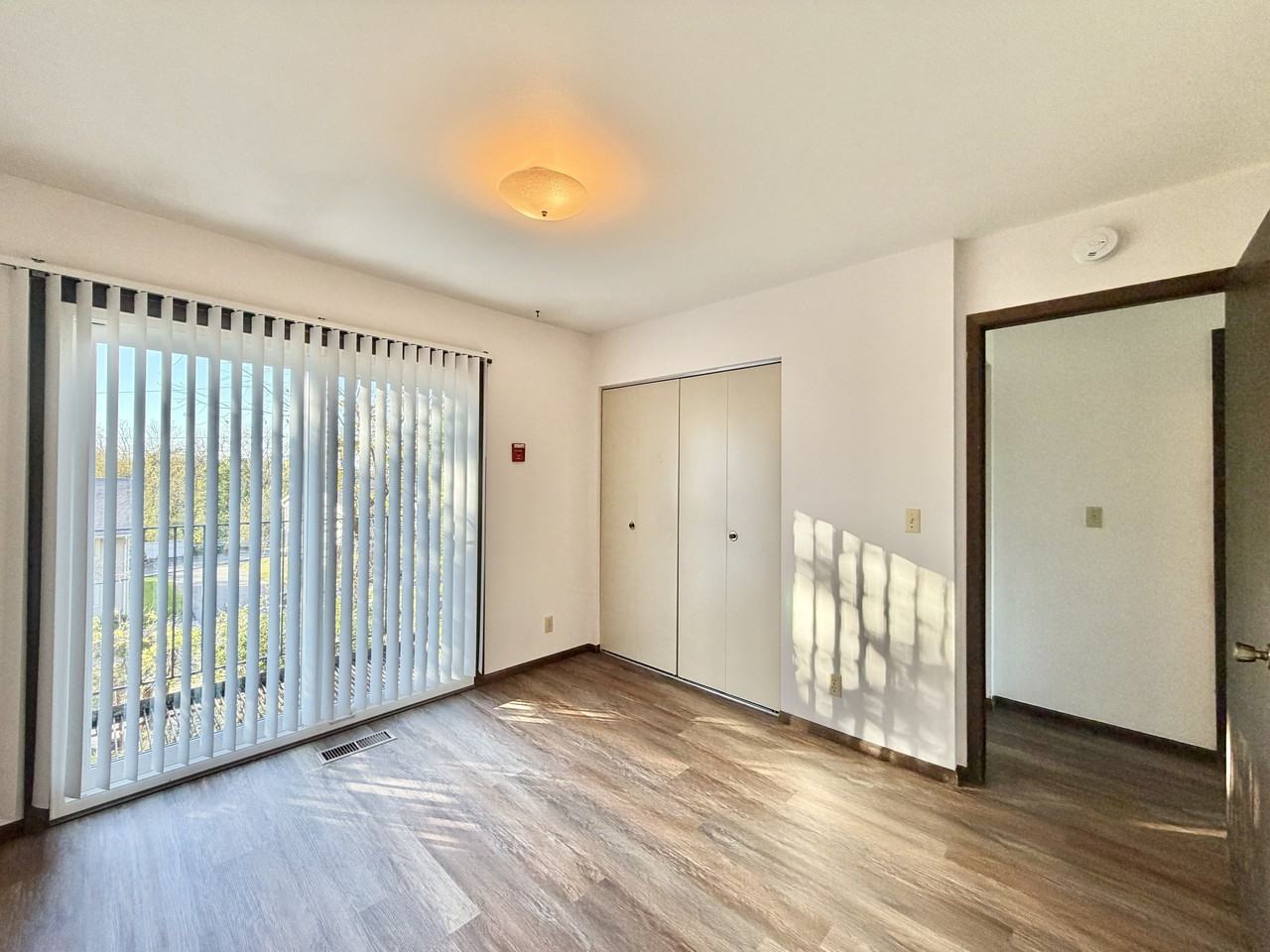 117 York Road - Photo 5 of 23