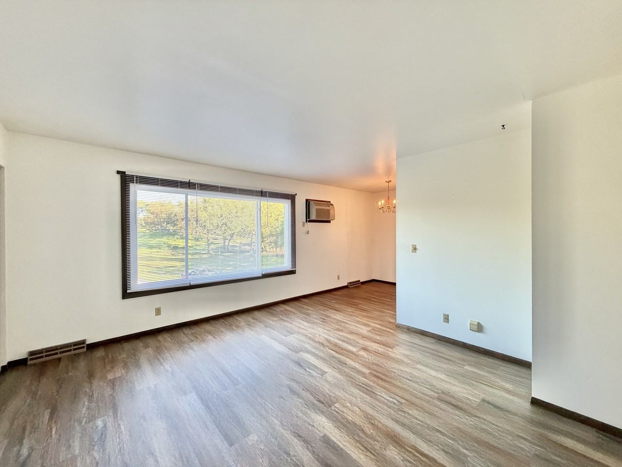 117 York Road - Photo 6 of 23