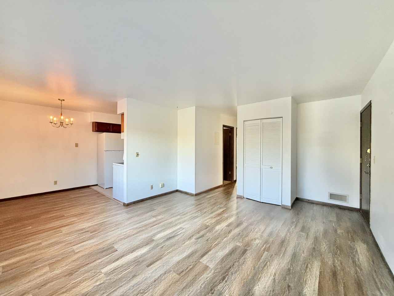 117 York Road - Photo 7 of 23