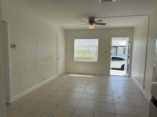 1913 Division Avenue West Palm Beach, FL 33407 - Photo 2 of 23