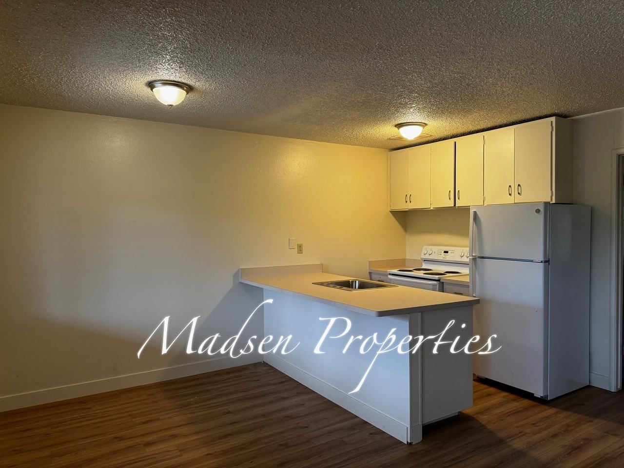 1775 Boynton Ave - Photo 4 of 16