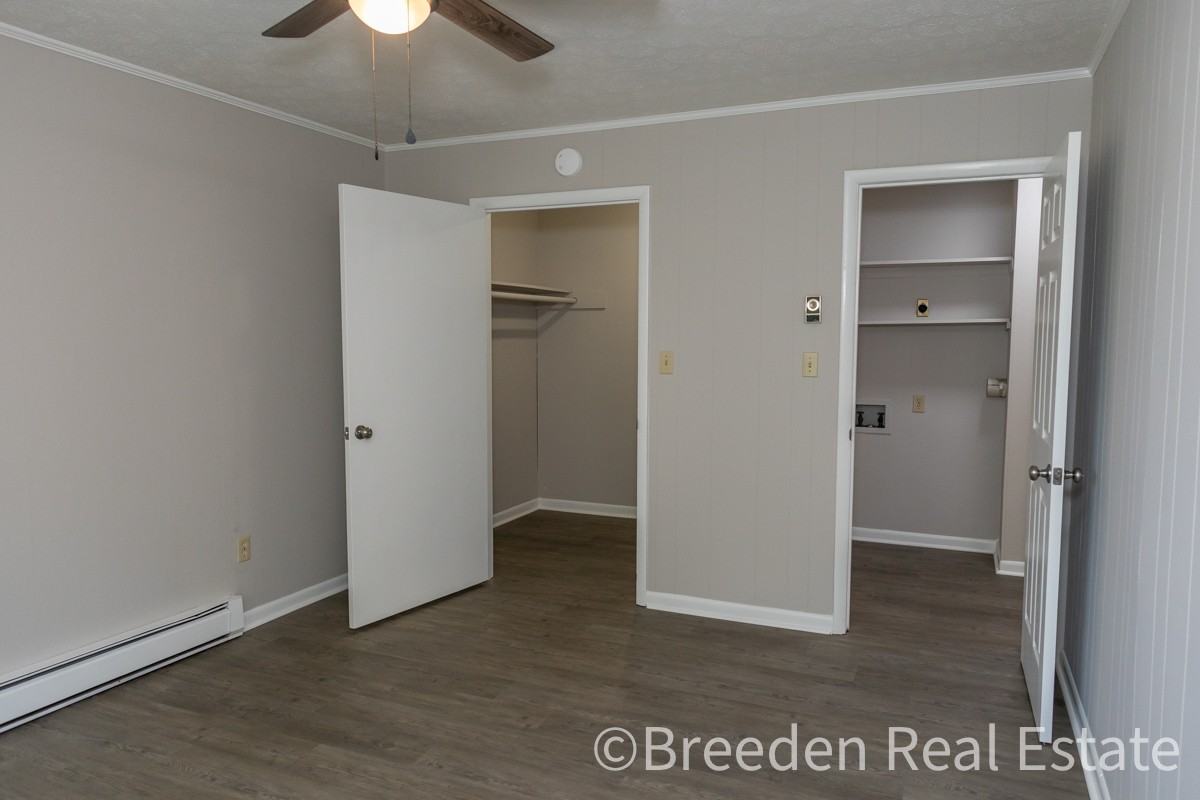 103-01: 305 Park Avenue - Photo 5 of 17