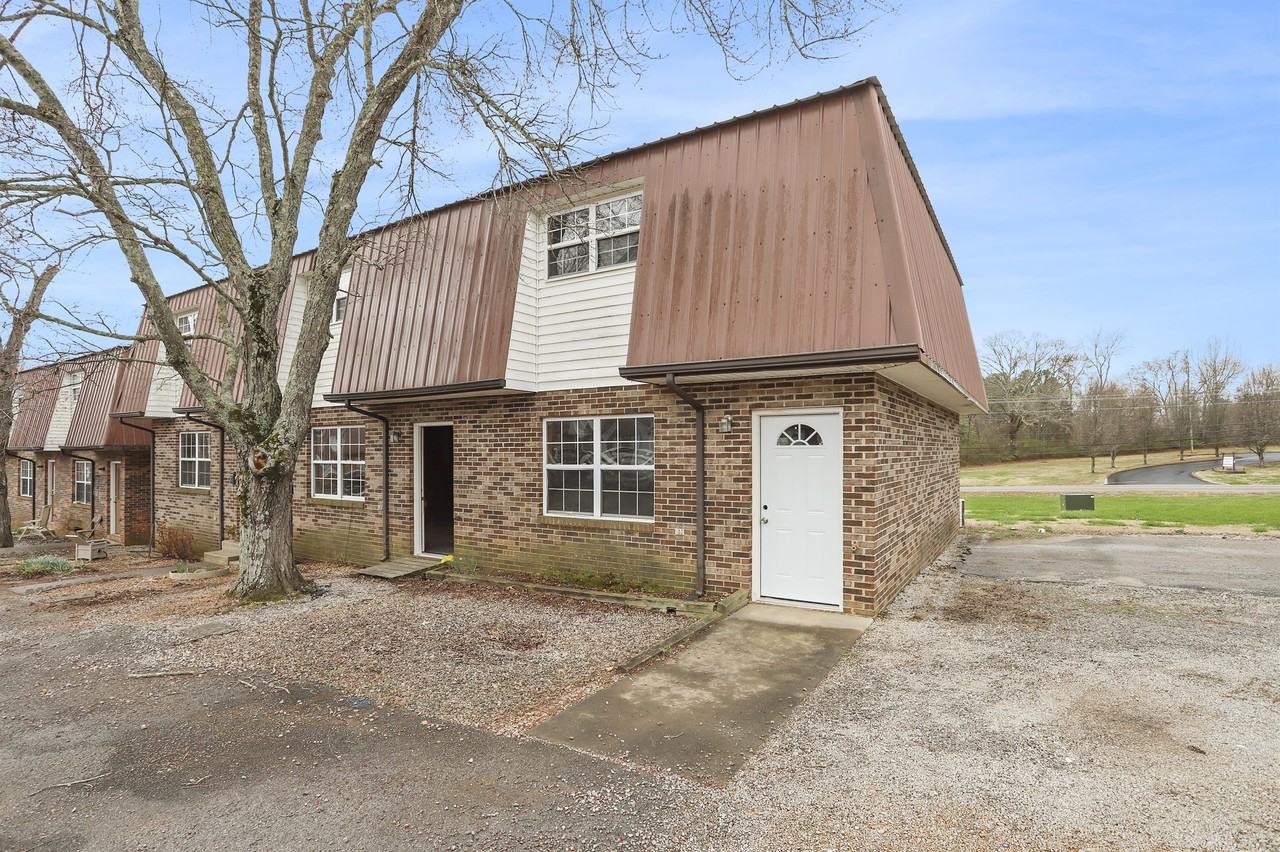 2000 Old Tullahoma Rd - Photo 3 of 4