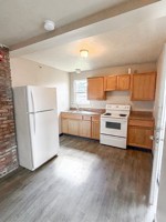 featured image of 315 N Broadway St