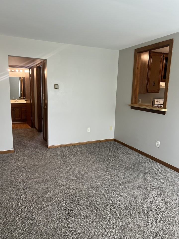 39440 Muffatt Street - Photo 5 of 50