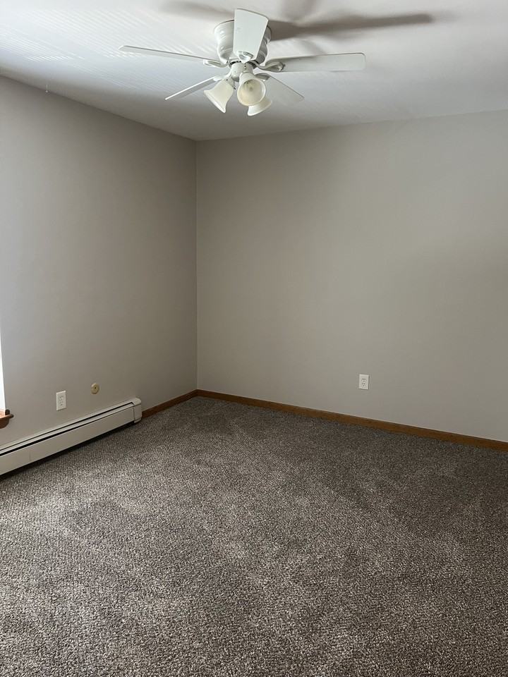 39440 Muffatt Street - Photo 7 of 50