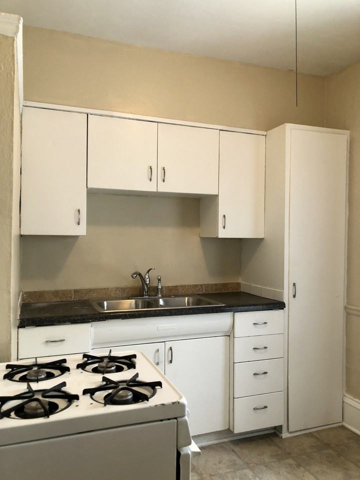 1530 Sherburne Avenue - Photo 5 of 6