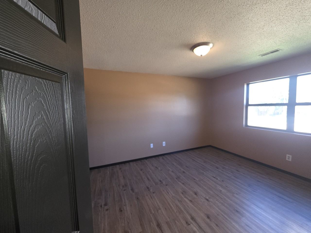 518 Bartlett Street - Photo 7 of 11