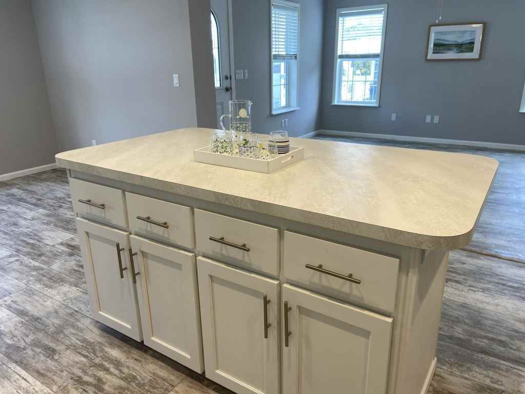 58 Salem Dr - Photo 5 of 32
