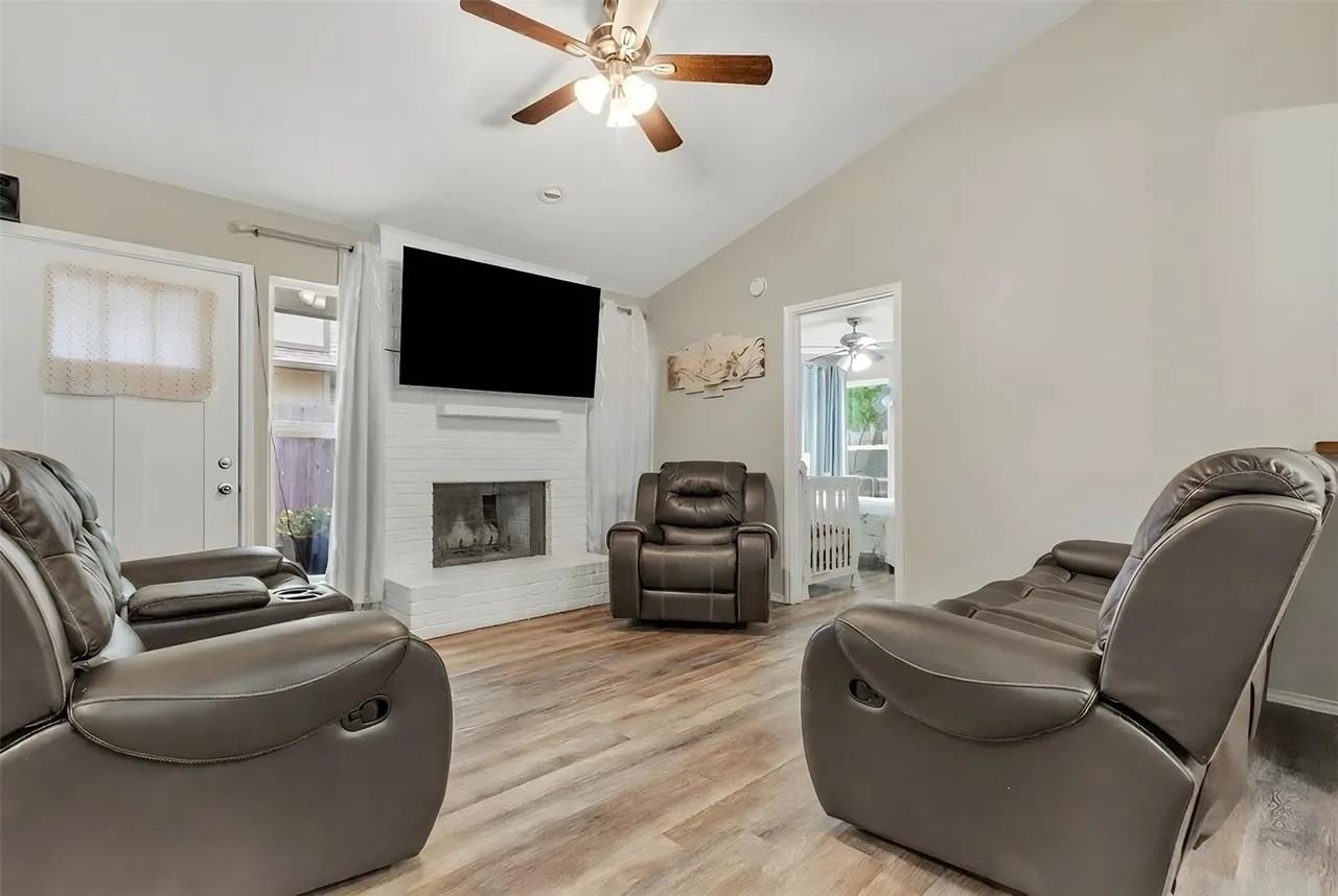 2128 Redwing Way #2128 - Photo 5 of 10