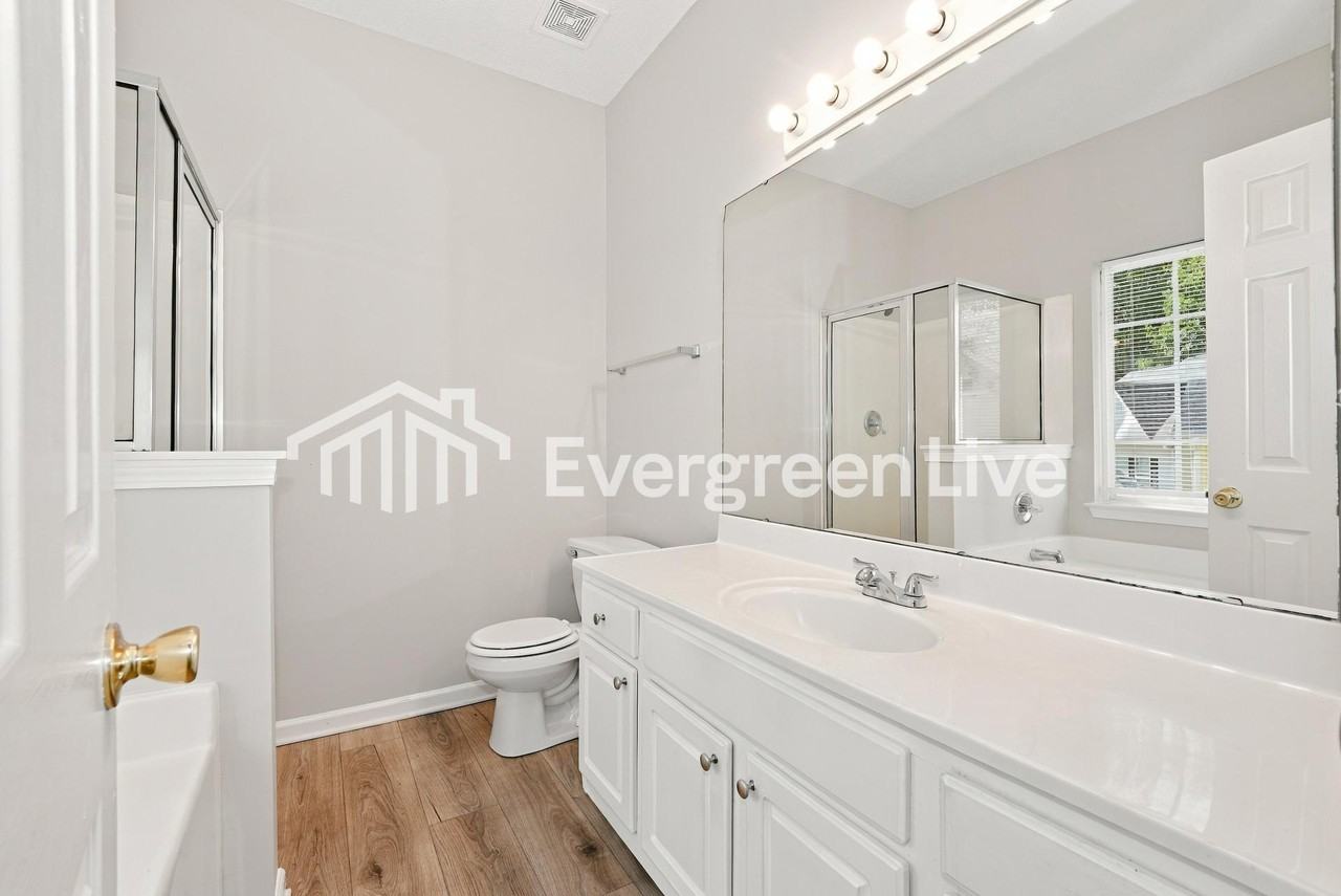 6333 Derryfield Dr - Photo 6 of 10