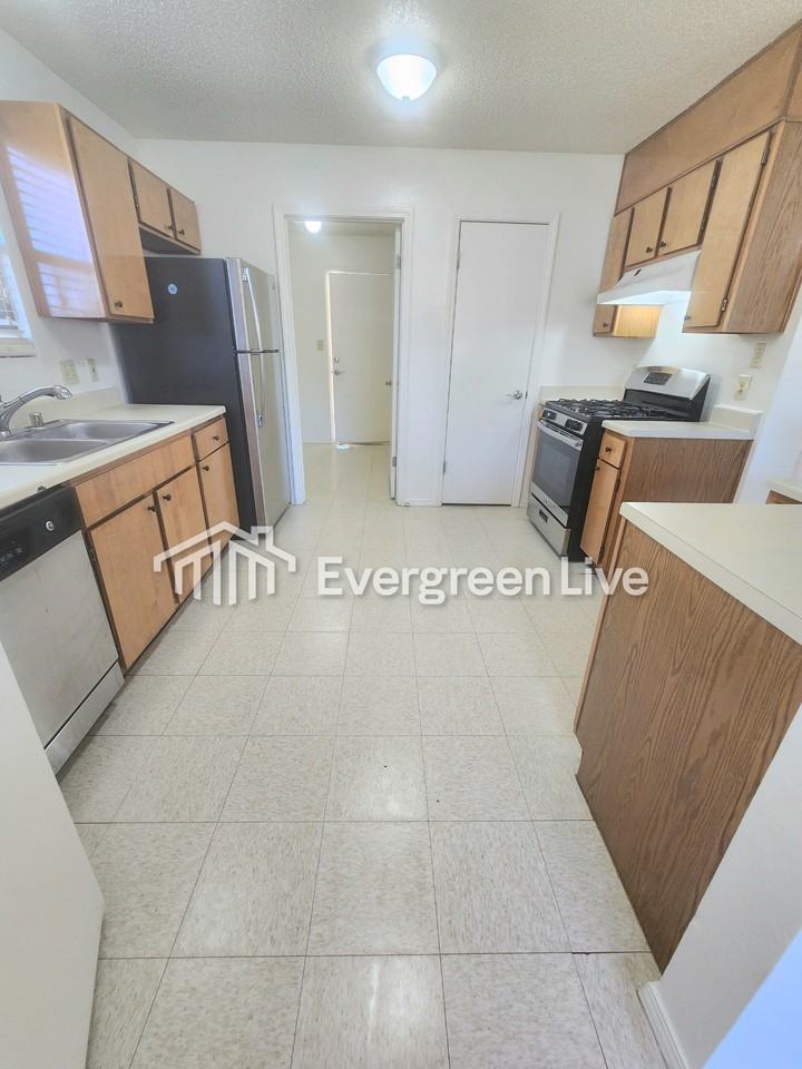 2314 Santo Domingo Ct - Photo 7 of 22