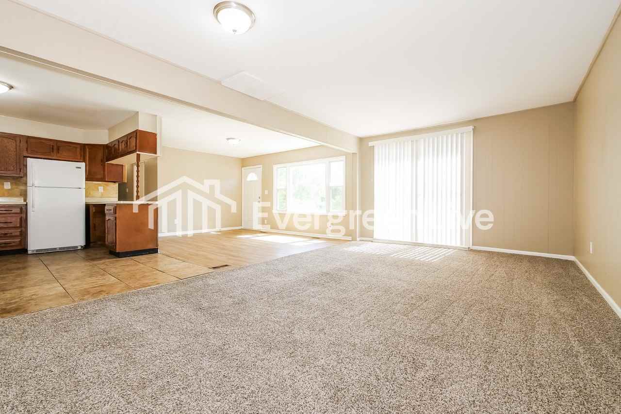 14924 Fuller Ave - Photo 5 of 15