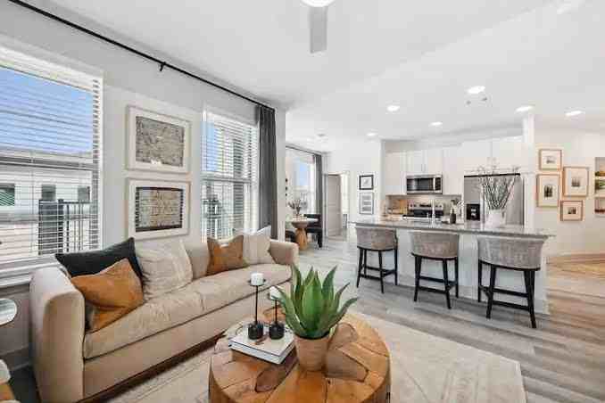 945 Blakey Ln - Photo 3 of 10