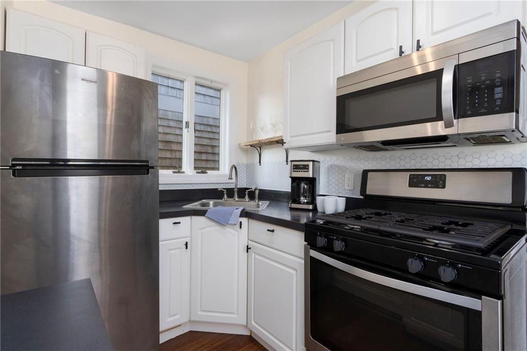 2 Goodwin St - Photo 5 of 17