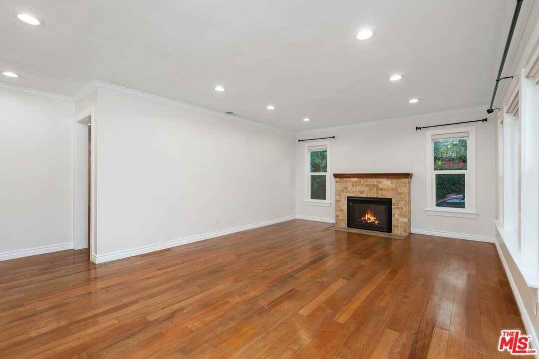 828 N Crescent Heights Blvd - Photo 6 of 45