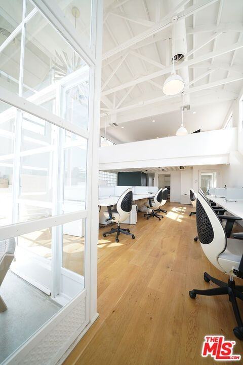 1421 Abbot Kinney Blvd - Photo 7 of 18