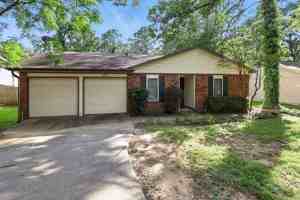 featured image of 12621 Valleywood Dr