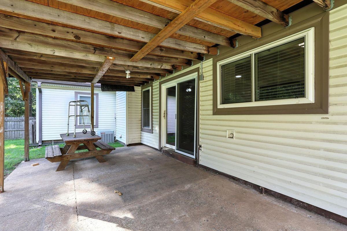 12621 Valleywood Dr - Photo 7 of 13