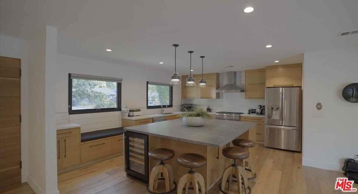 12957 Hartsook St - Photo 5 of 15