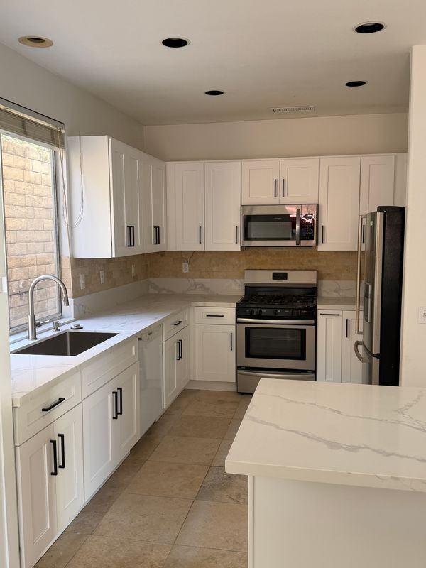 28374 Mayfair Dr - Photo 2 of 3