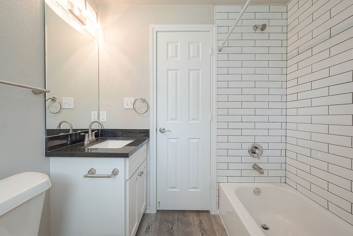 1549 Garden Rd - Photo 5 of 6