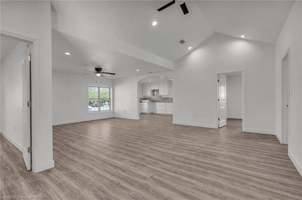 3412 N 47th St - Photo 4 of 12