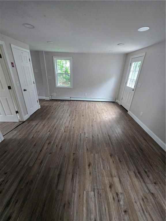 780 Providence St - Photo 4 of 16