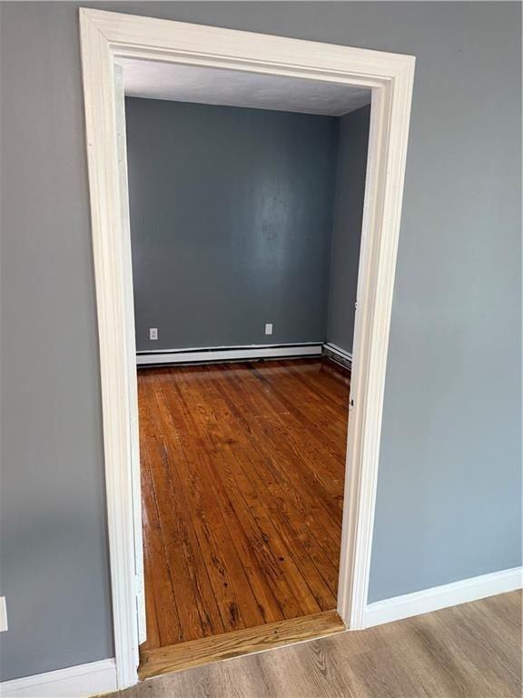 651 Admiral St ##3 - Photo 4 of 5