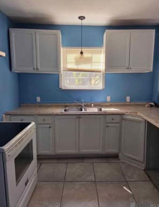 2535 Barber St - Photo 3 of 5