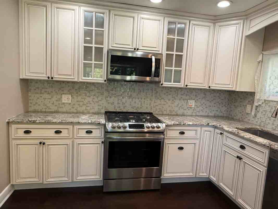 412 2nd St - Photo 5 of 31
