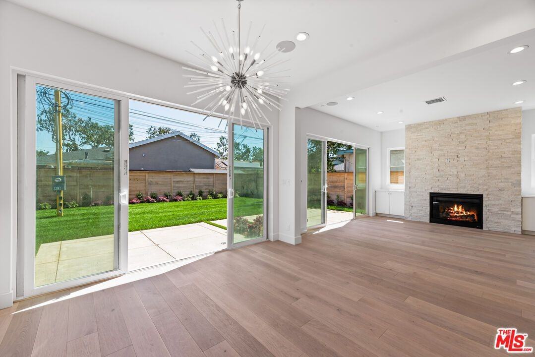 4120 Coolidge Ave - Photo 5 of 15