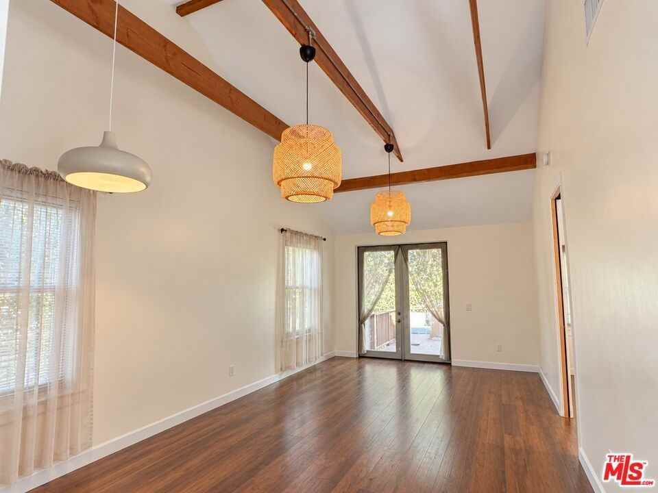 1930 1/2 6th Ave - Photo 5 of 17