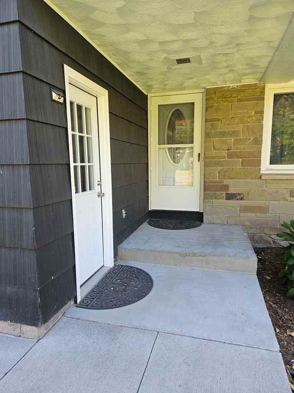 1540 Salt Springs Rd - Photo 2 of 14