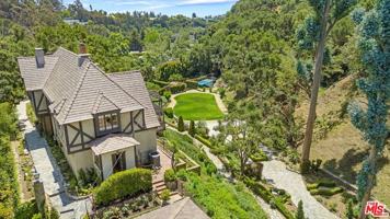 featured image of 1957 Mandeville Canyon Rd
