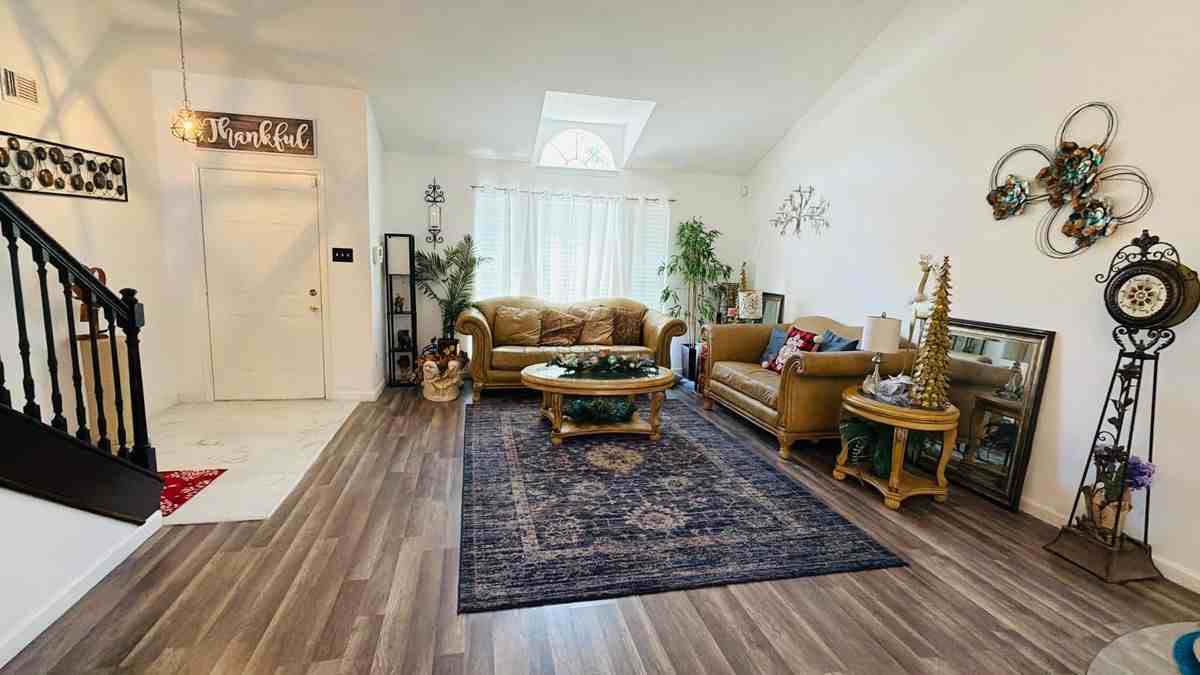 4926 Temple Bell Dr - Photo 7 of 40