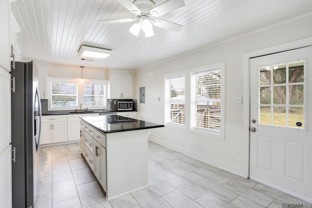 38097 Henry Rd - Photo 1 of 1