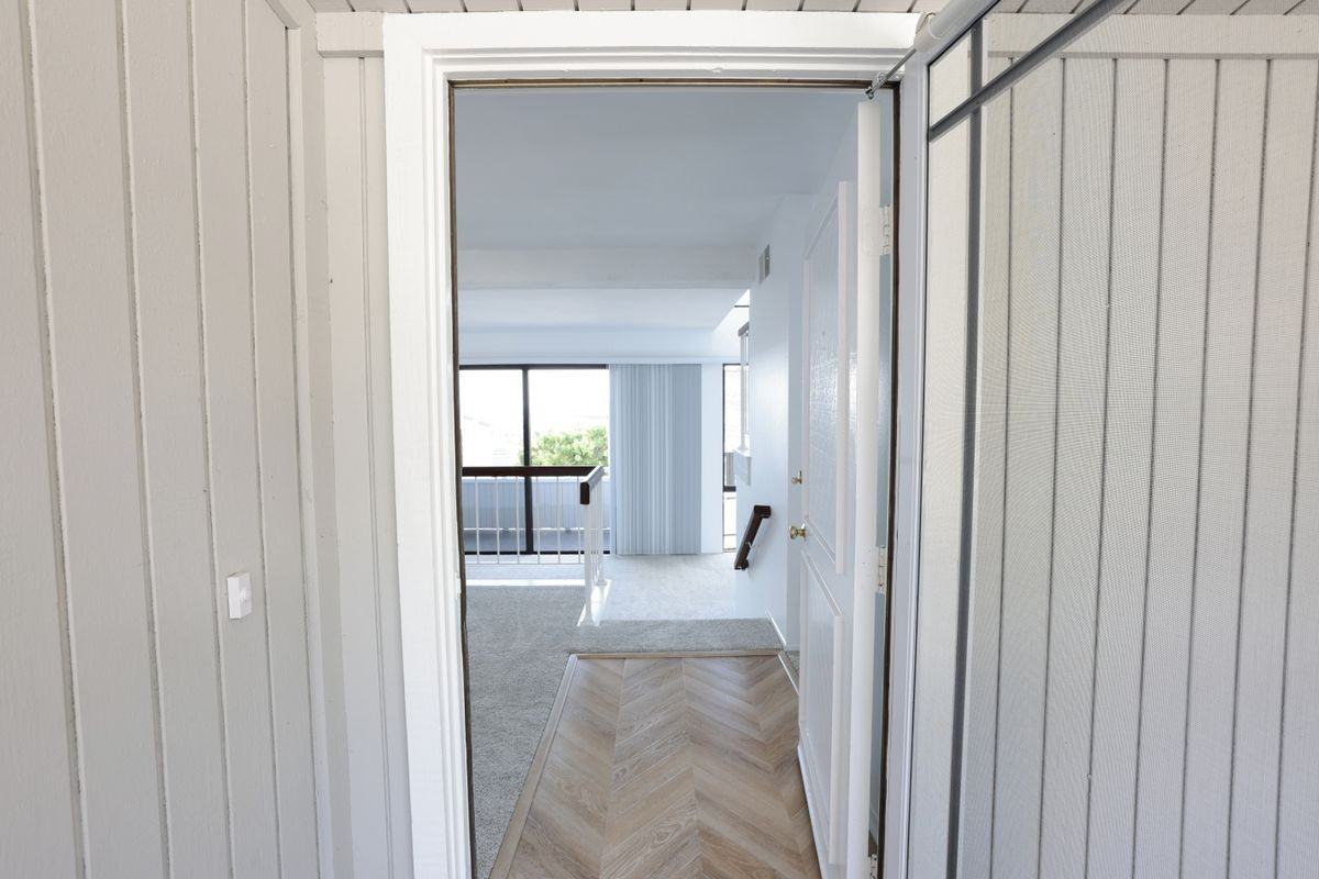 33 Encore Ct - Photo 2 of 16