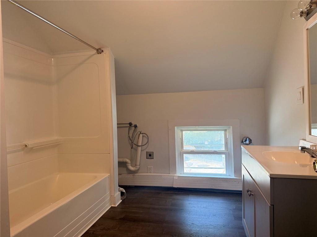20 Mount Pleasant View Ave - Photo 5 of 14