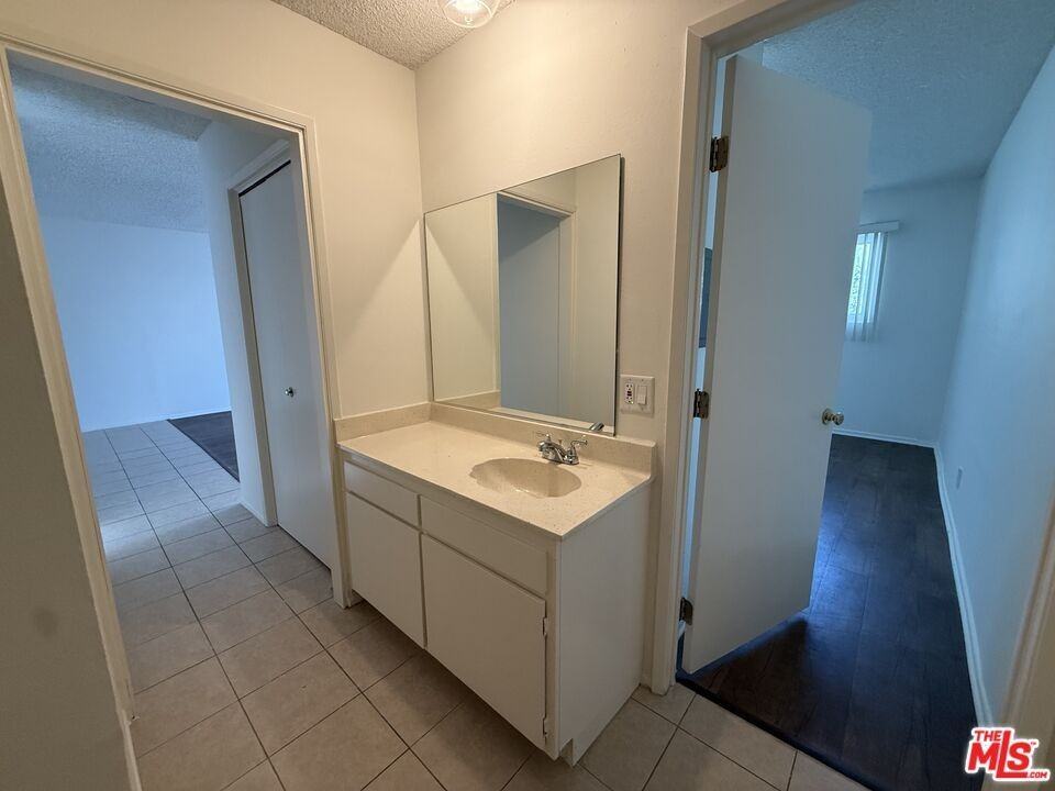 200 Bay St ##103 - Photo 6 of 10