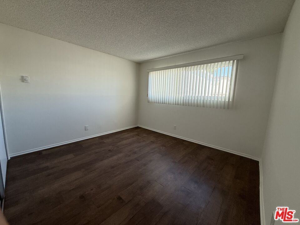 200 Bay St ##103 - Photo 7 of 10