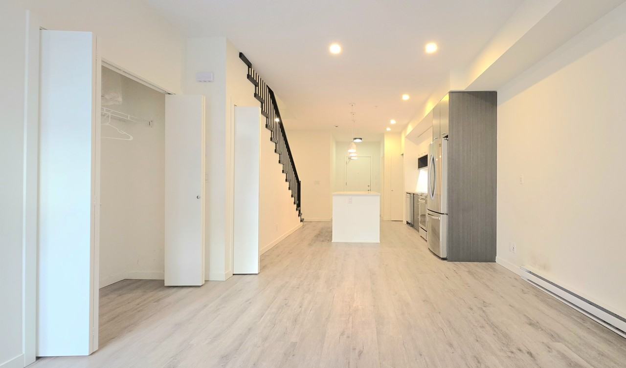 20087 68 Avenue #B215 - Photo 3 of 27