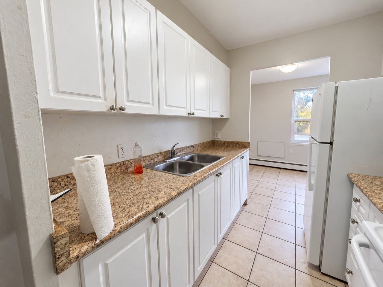 620 Berkshire Rd #309 - Photo 3 of 15