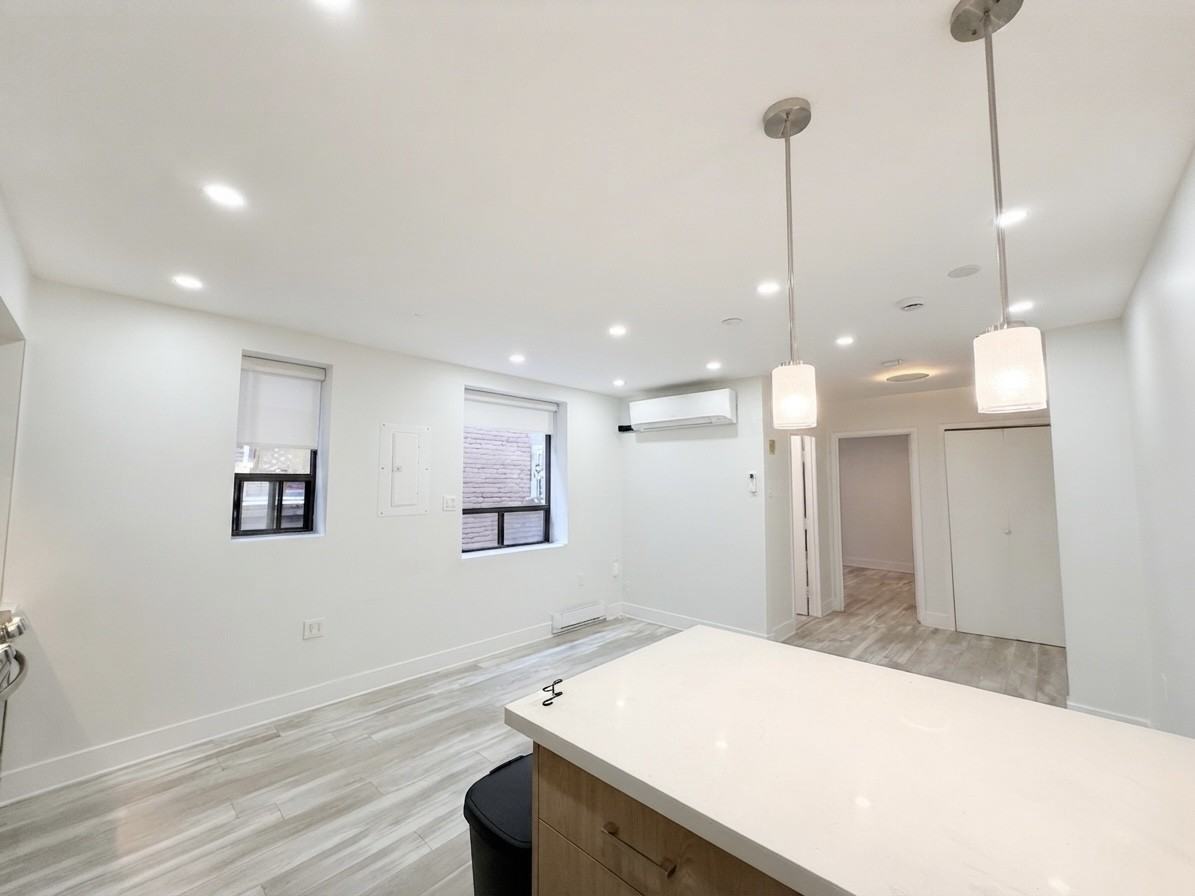 240 Durie St #206 - Photo 3 of 15