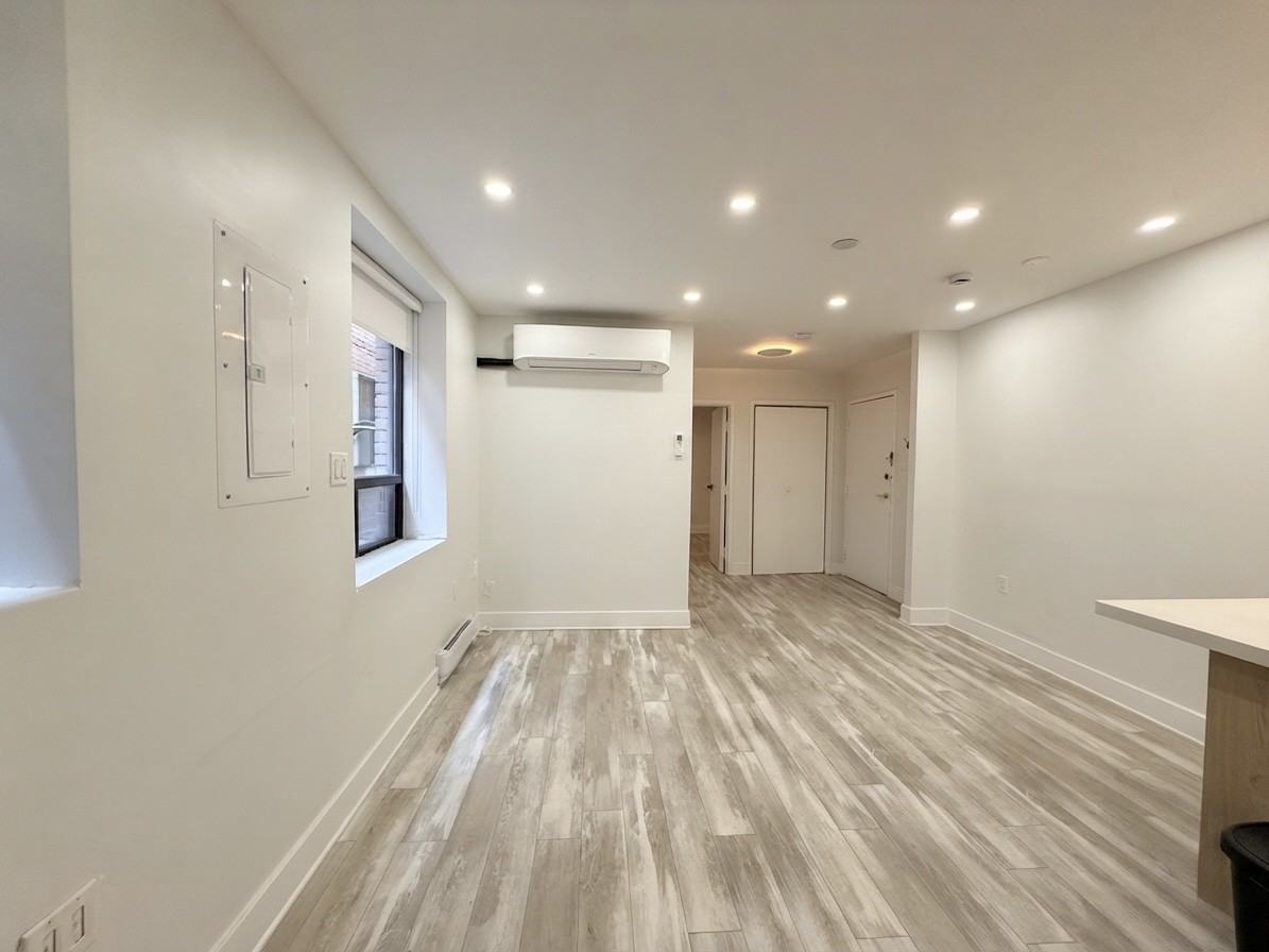 240 Durie St #206 - Photo 6 of 15