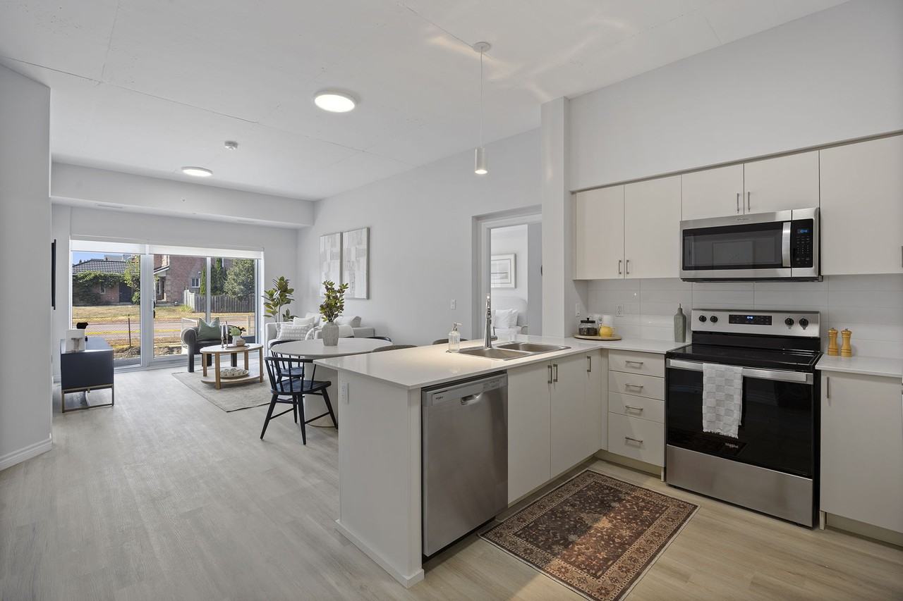 70 Dean Ave - Photo 3 of 12