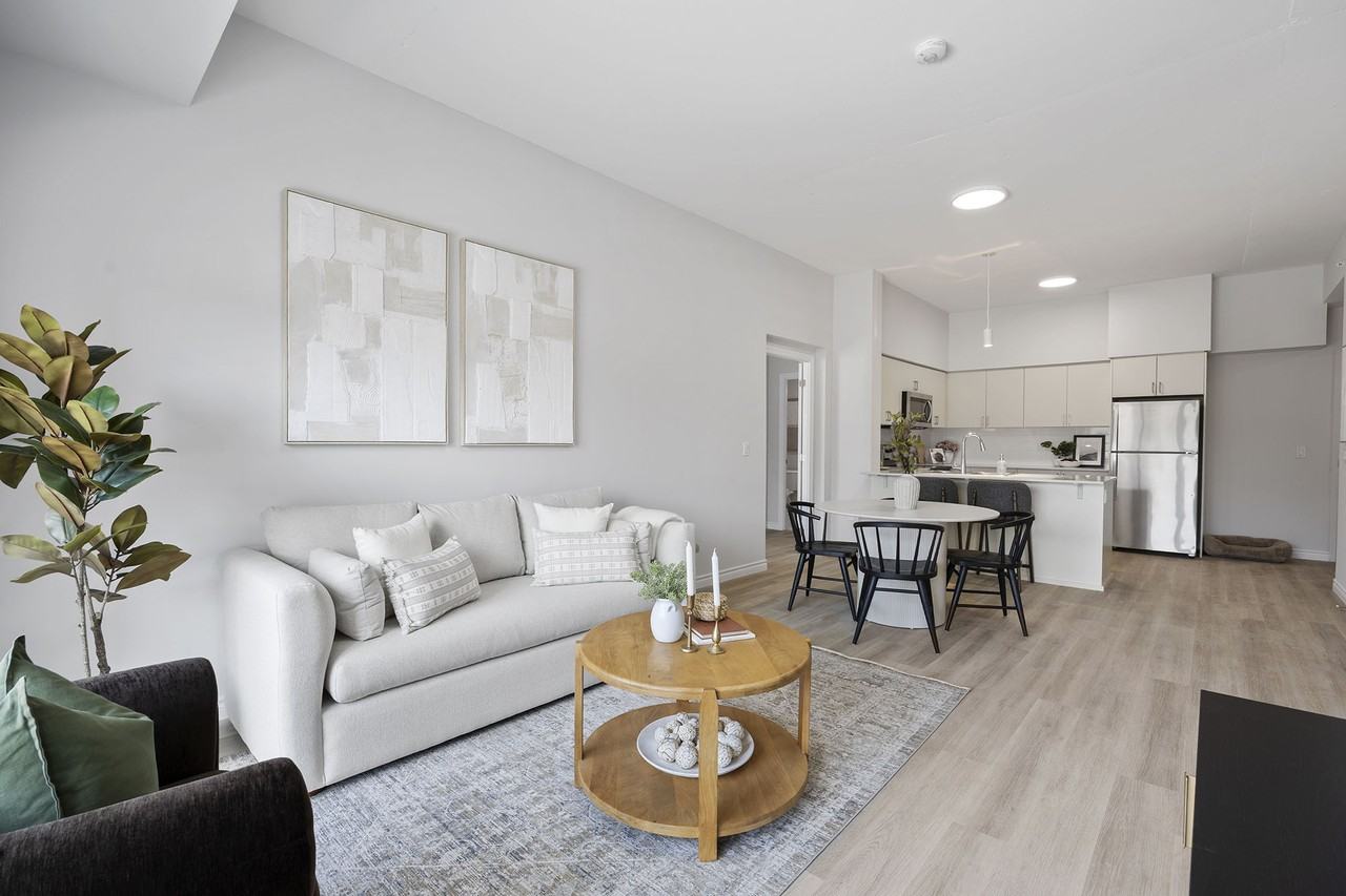 70 Dean Ave - Photo 5 of 12