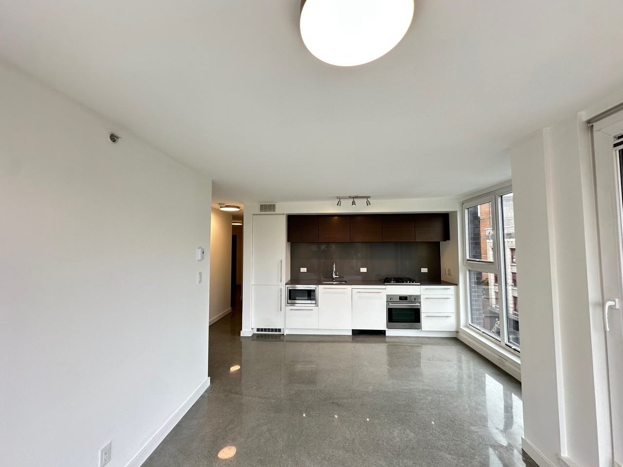 150 Cordova St E #602 - Photo 5 of 16