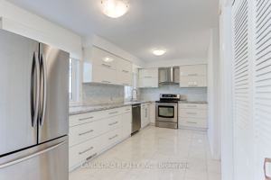 featured image of 21 Pineway Blvd